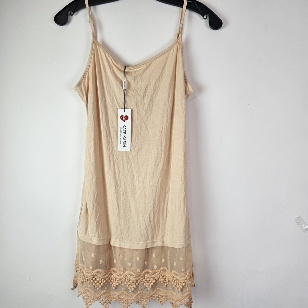 Kate Kasin NWT M Camsiole Extender Long Crochet Lace Hem Tank Top Beige